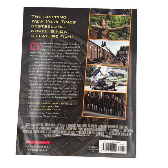 The Hunger Games Official Illustrated Movie Companion Book - Picture 2 of 2